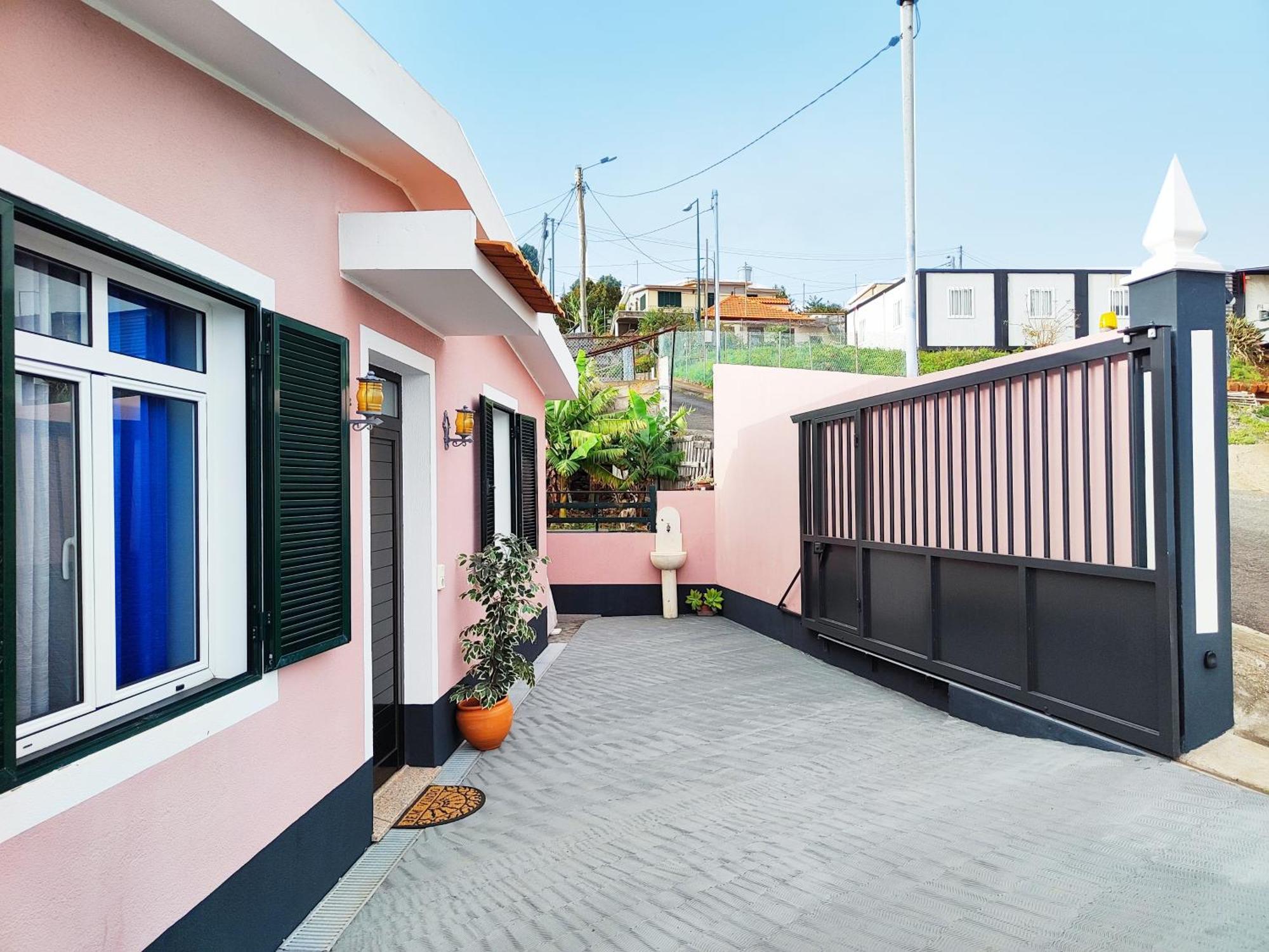 Gateone Al Airport View House Villa มาชิโก ภายนอก รูปภาพ