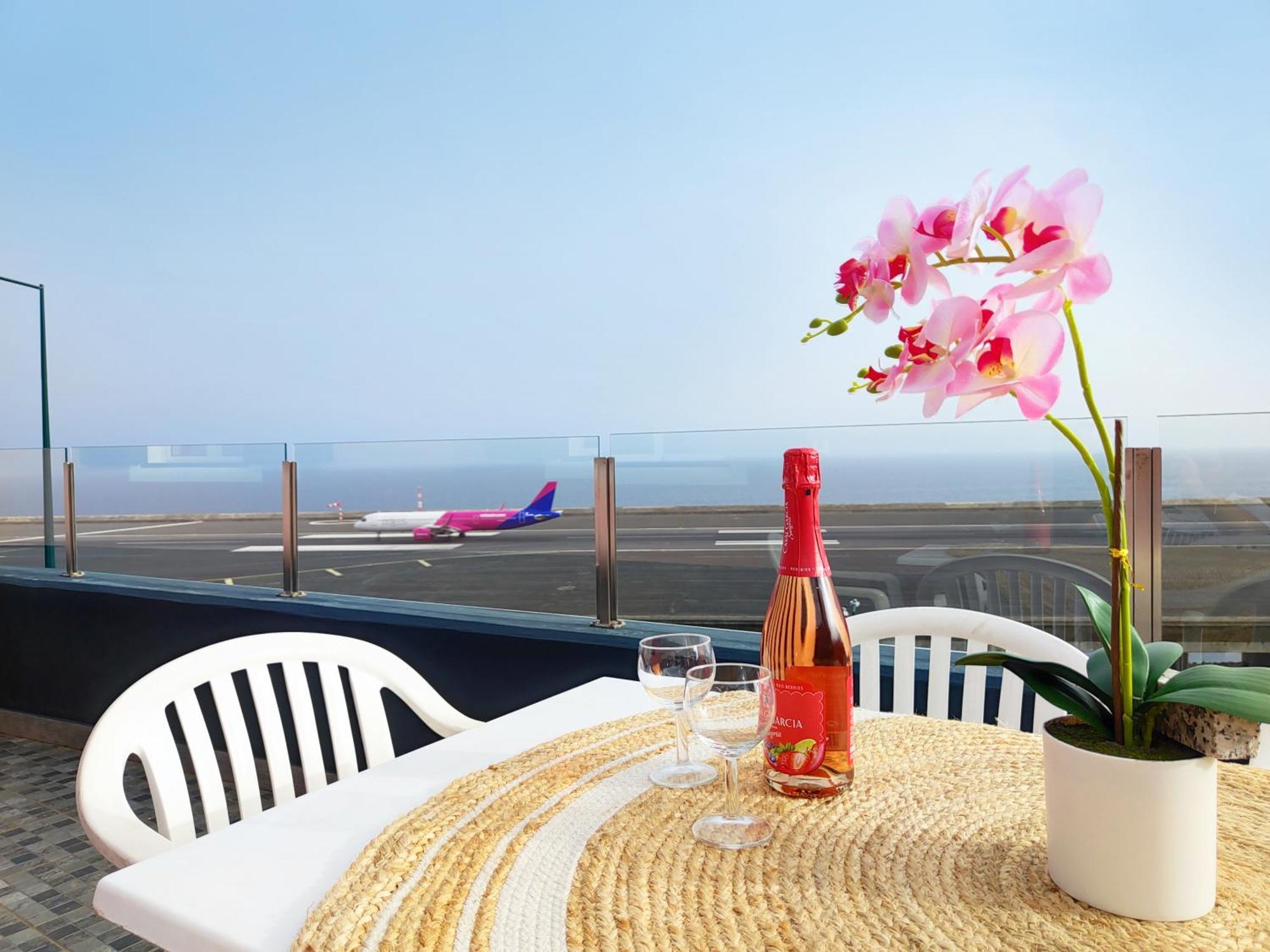 Gateone Al Airport View House Villa มาชิโก ภายนอก รูปภาพ